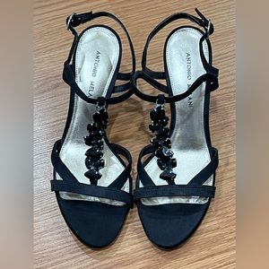 Antonio Melani size 8 black jeweled heel sandal satin holiday strappy